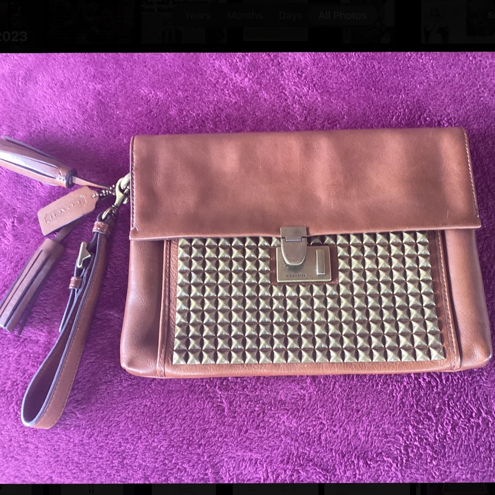 NWOT Coach Legacy Pyramid Stud Leather Lock Clutch F26408